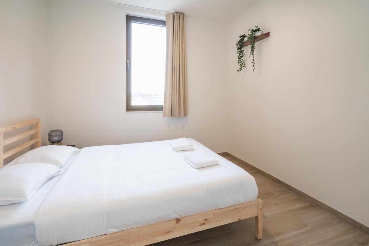 Opera Apartments In The Heart Of Антверпен Екстериор снимка