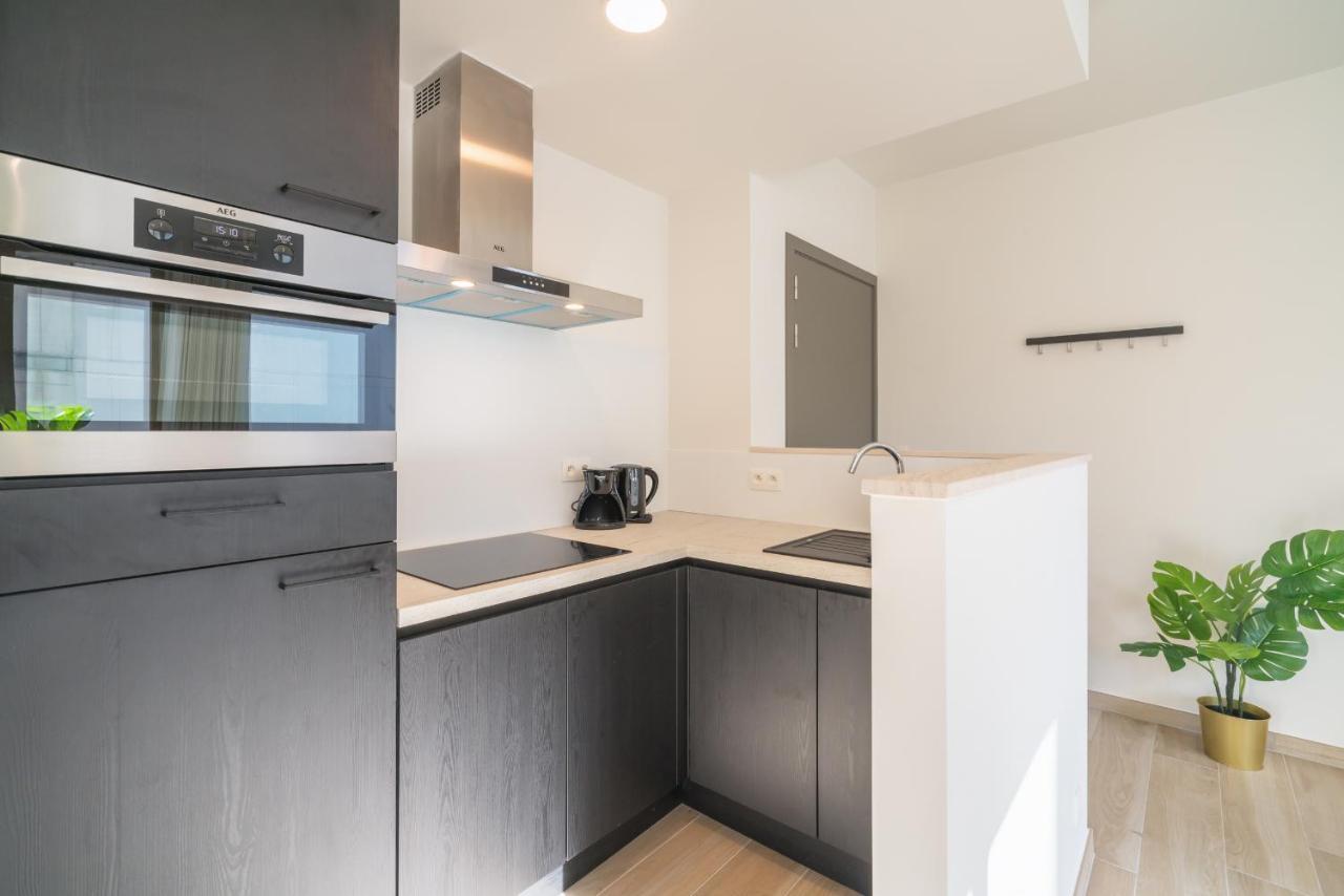 Opera Apartments In The Heart Of Антверпен Екстериор снимка